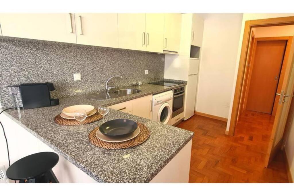 Spacious Flat In The Center Apartament Porto